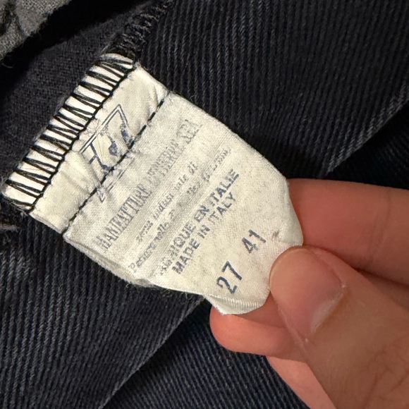 D&G Women's Black Straight-Leg Jeans with Distressed Waist and Hem - Picture 7 of 9